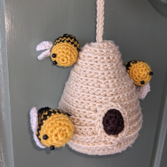 Crochet Honey Bee Hive Plush OOAK Handmade HANDCRAFTED - Picture 9 of 11